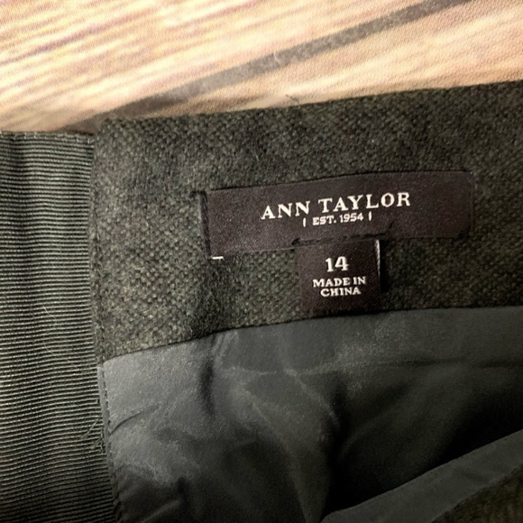 Ann Taylor | Forest Green Wool Blend Pencil Skirt - Picture 7 of 8
